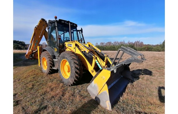 Экскаватор-погрузчик JCB 4cx